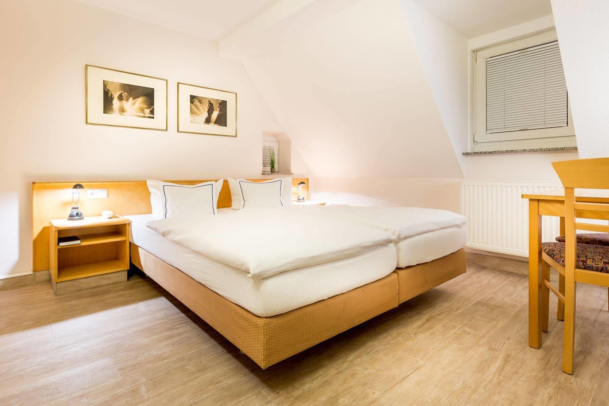 Hotel Am Rokokogarten Veitshochheim Luaran gambar